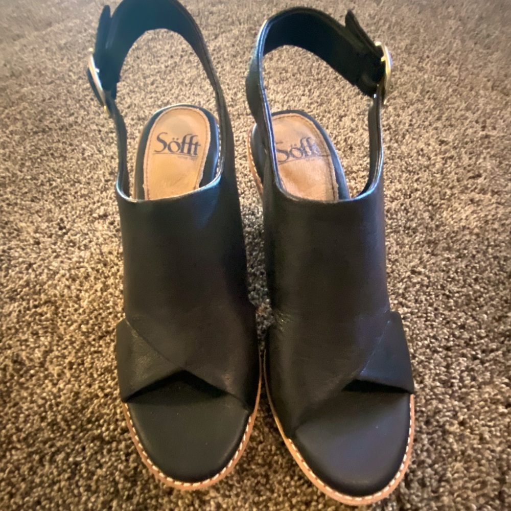 Sofft
Mendi Sling Back Dress Sandals